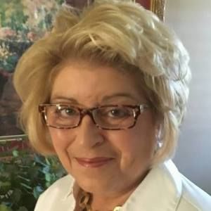 Meet your Posher, Deborah